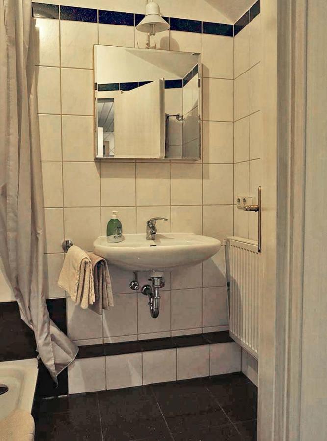 Ferien-Messe-Handwerker- Apartment Bensberg Bergisch Gladbach Luaran gambar